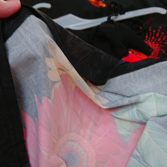 . Floral Maxi Dress various sizes.. - Picture 10 of 15